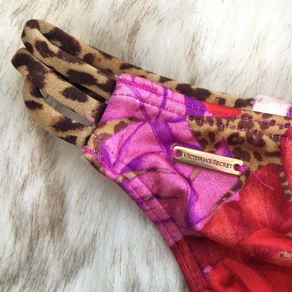 [SOLD] Victoria’s Secret strapless bandeau bikini 32B XS - Picture 8 of 8